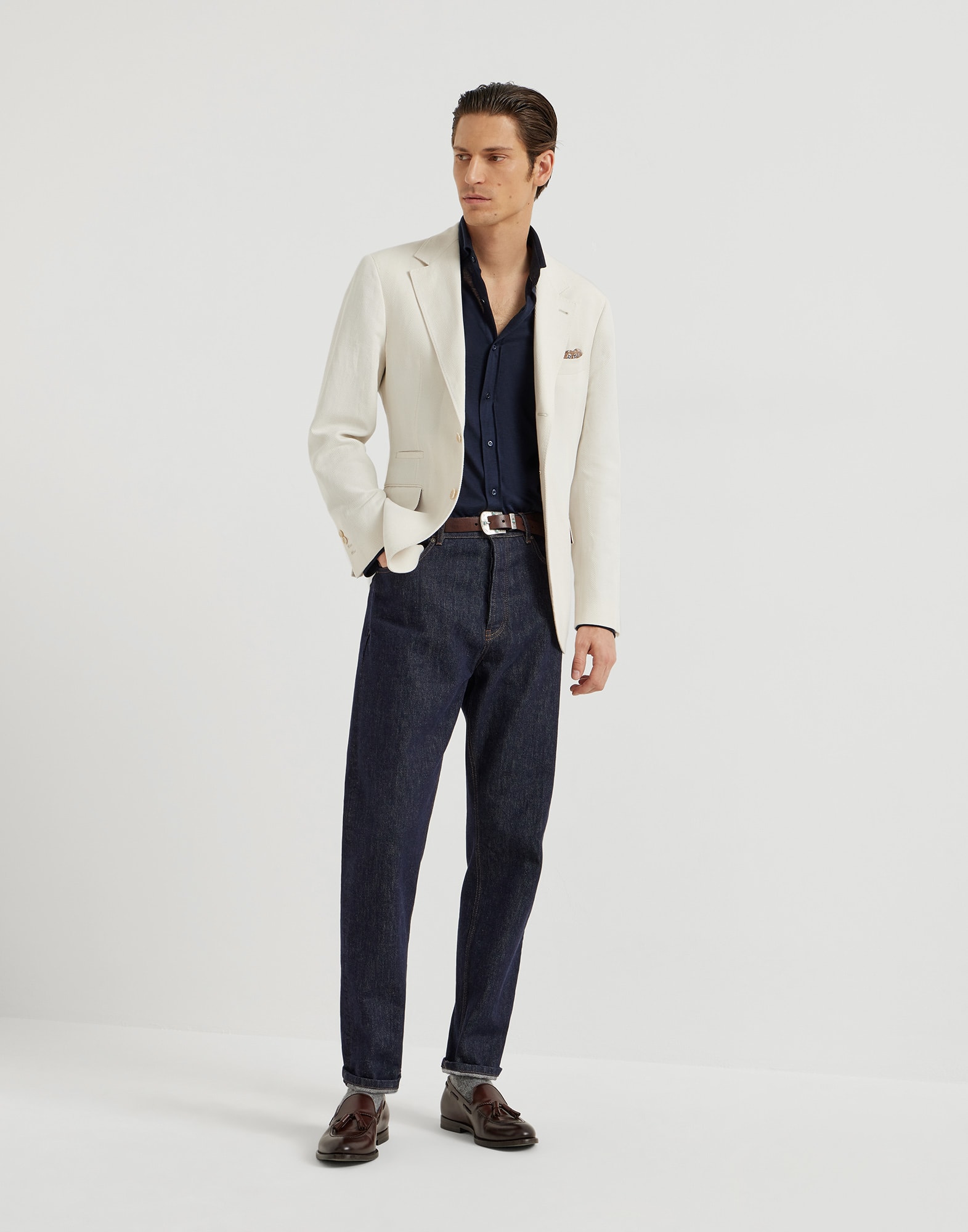 Easy - Full look - View Full Screen