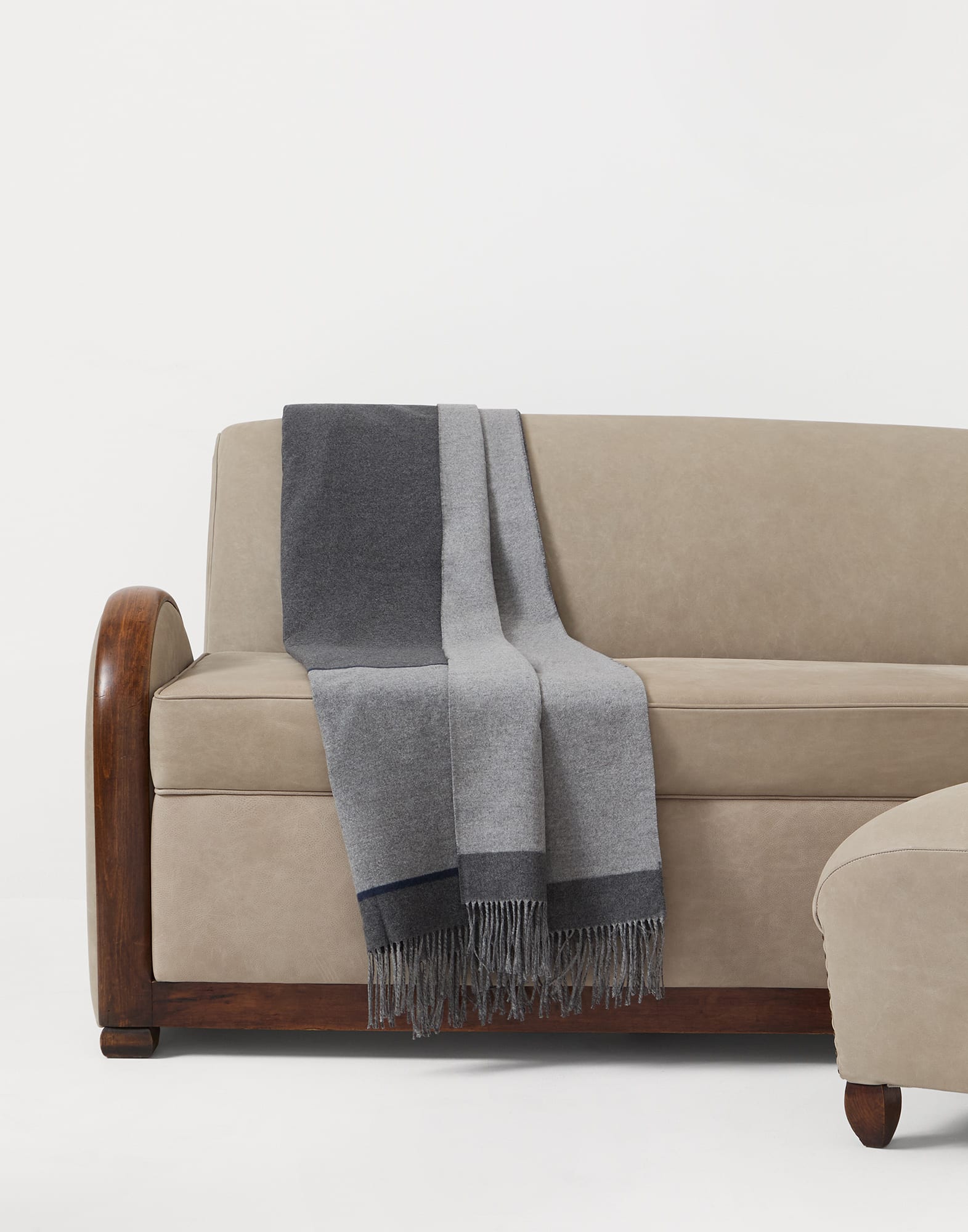 Plaid di seta con frange