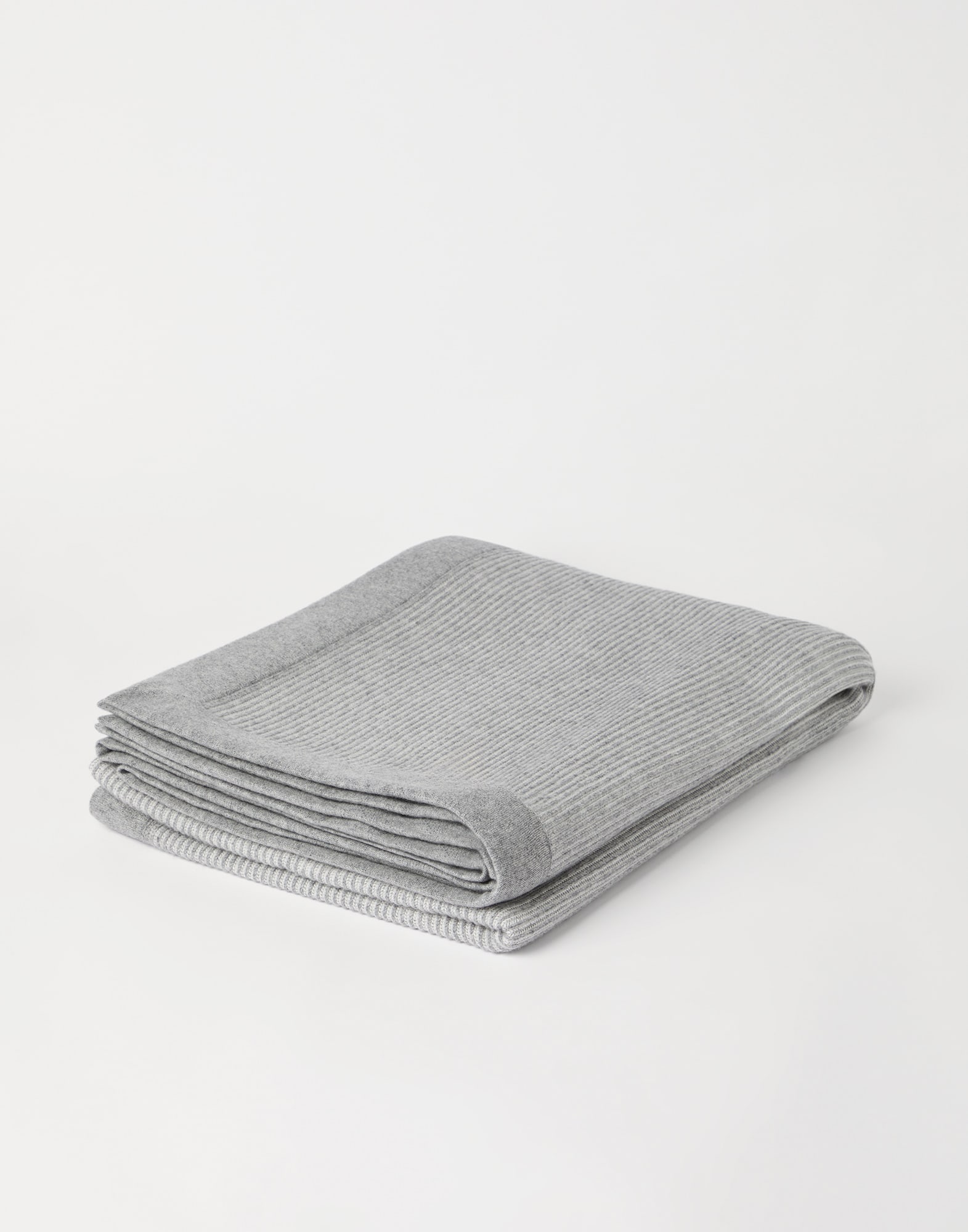 Cashmere throw with contrasting border Grey Lifestyle - Brunello Cucinelli