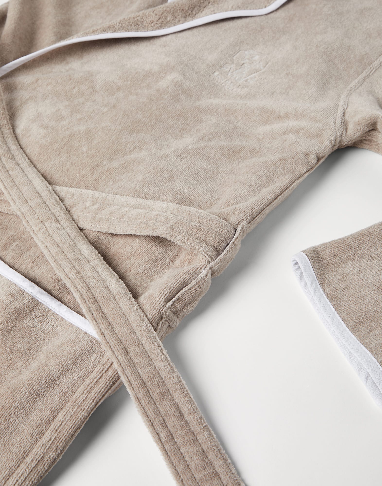 Terrycloth bathrobe Beige Lifestyle - Brunello Cucinelli