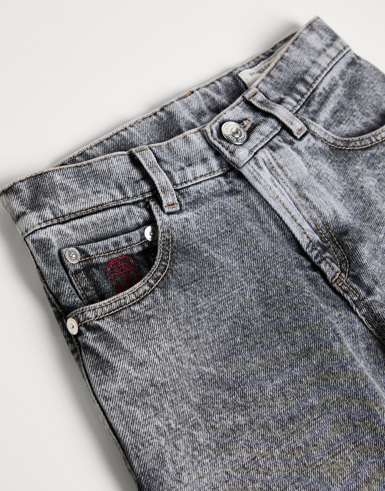 Hose aus Denim - Detailansicht - Vollbildmodus