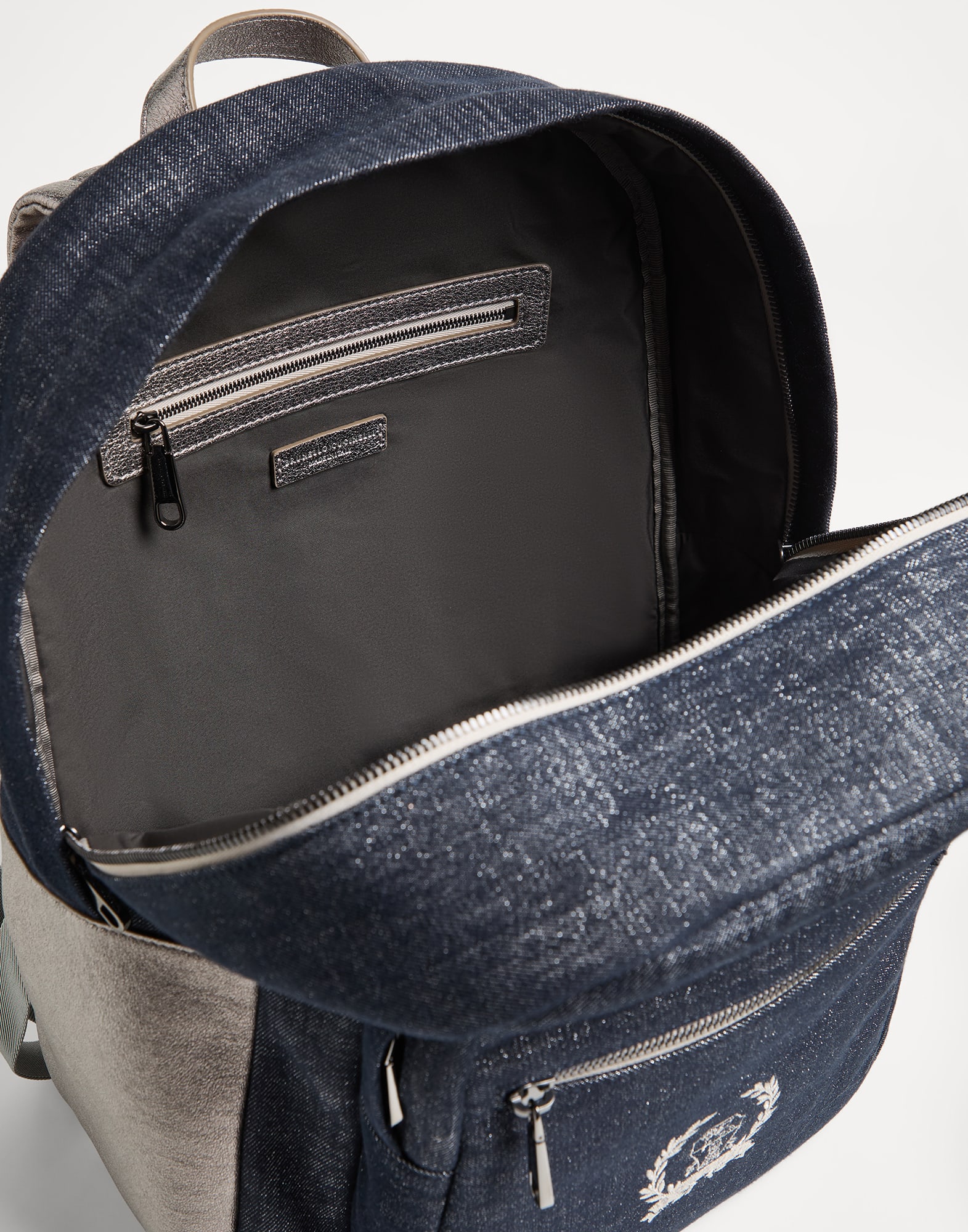 Backpack - Full look - View Full Screen