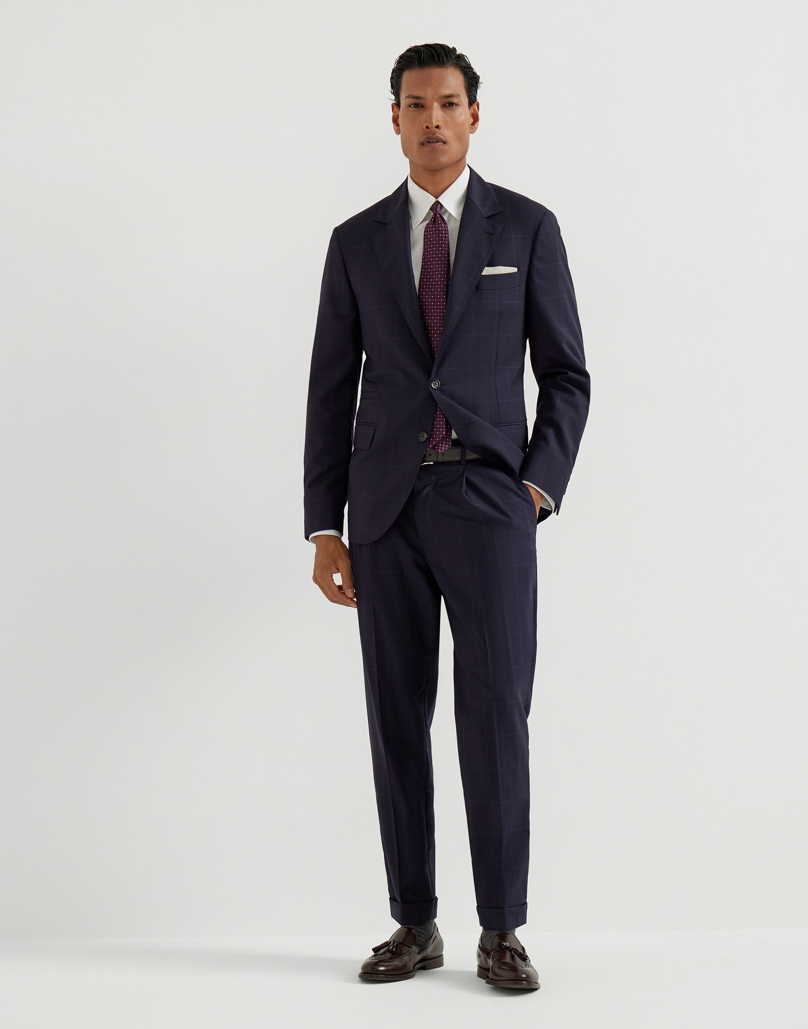 Pleated - Full look - View Full Screen