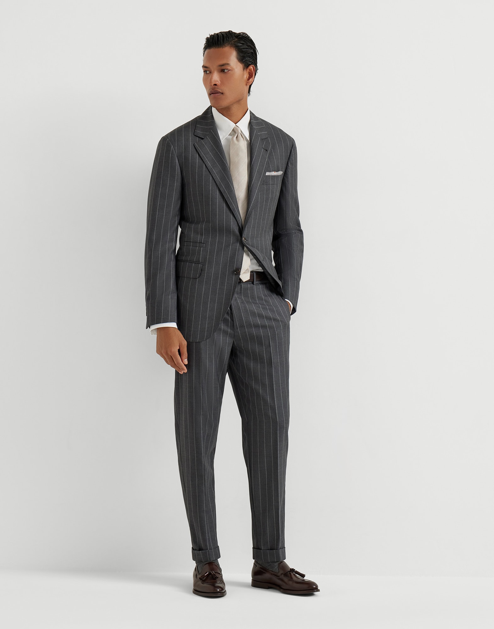 Flat front - Full look - View Full Screen