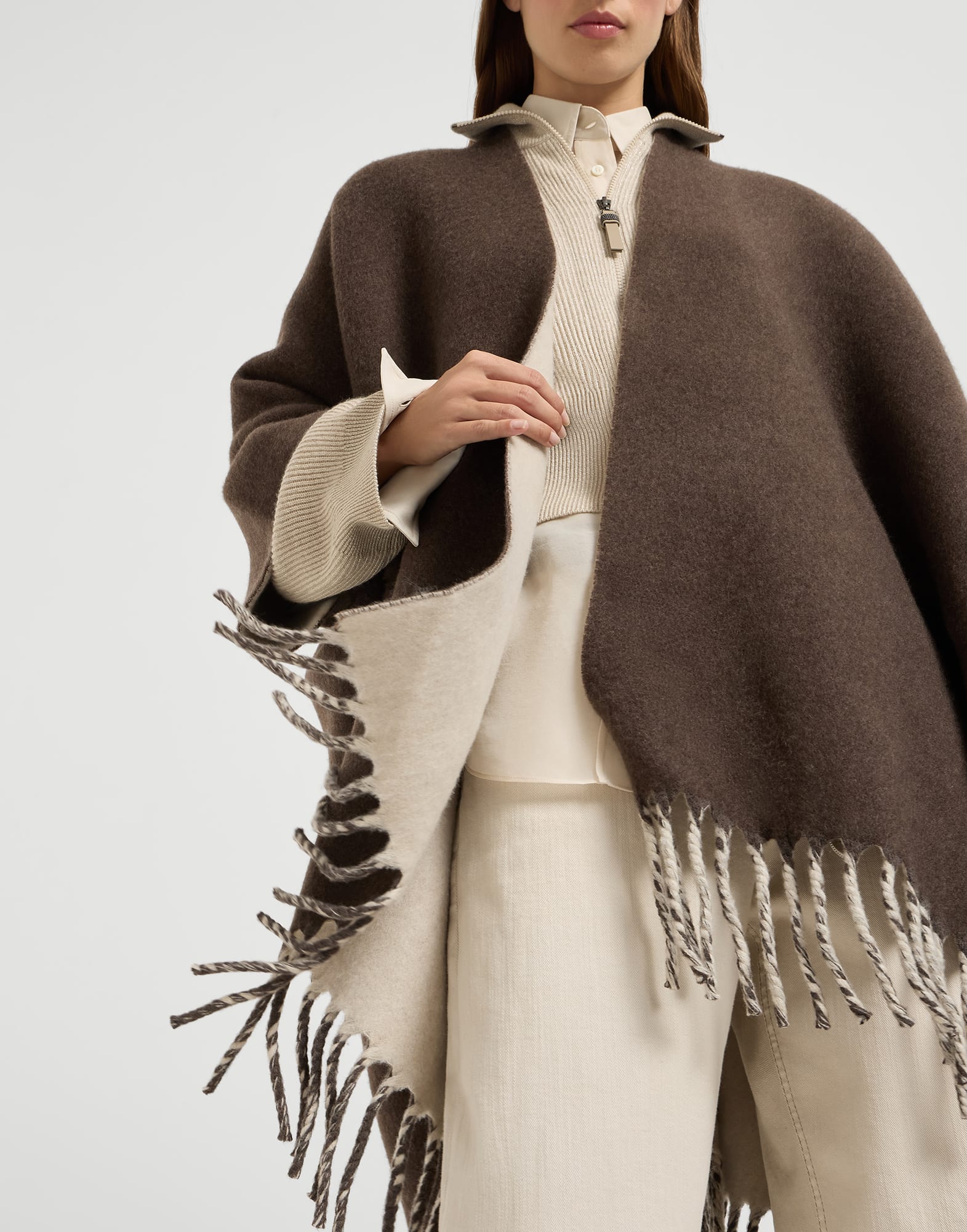 Knitted Poncho - Detail view - View Full Screen