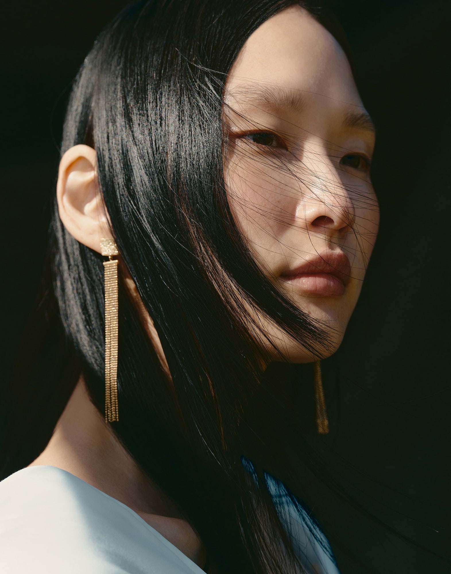 Earrings - Editorial view - View Full Screen