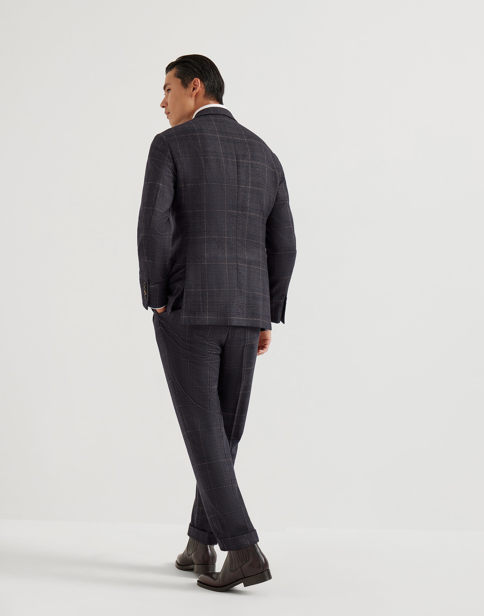 Suit - Back view - View Full Screen