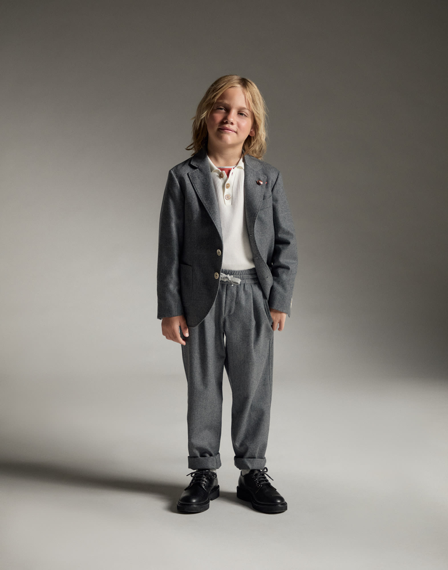 252HOUTFITSUIT1 image number 0