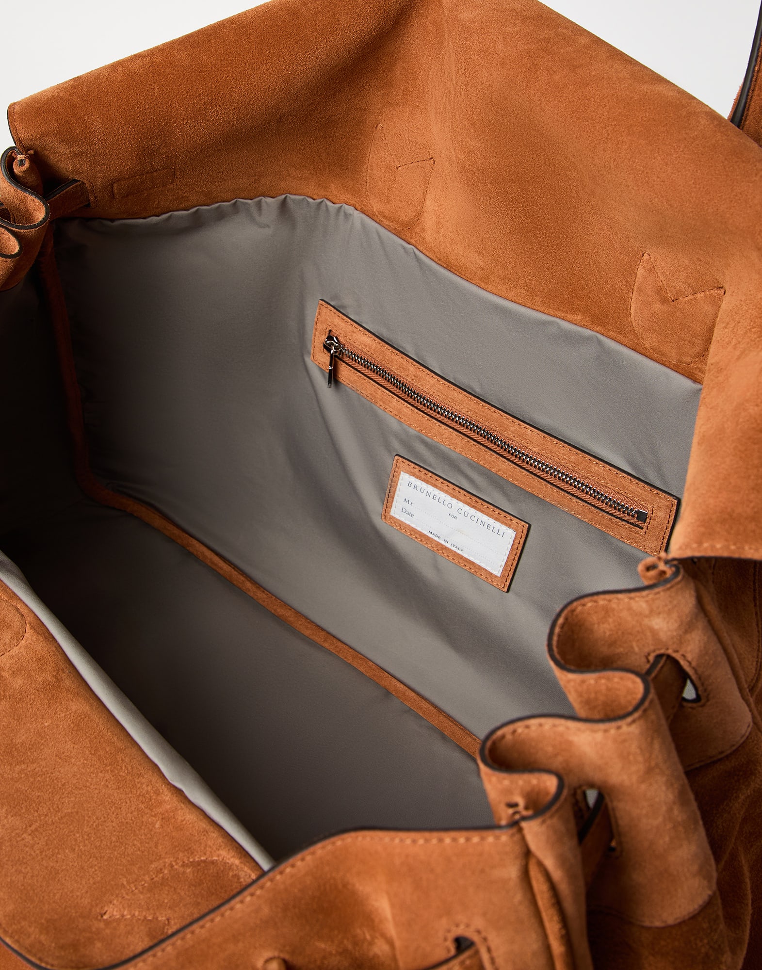 Travel Bag - Full look - View Full Screen