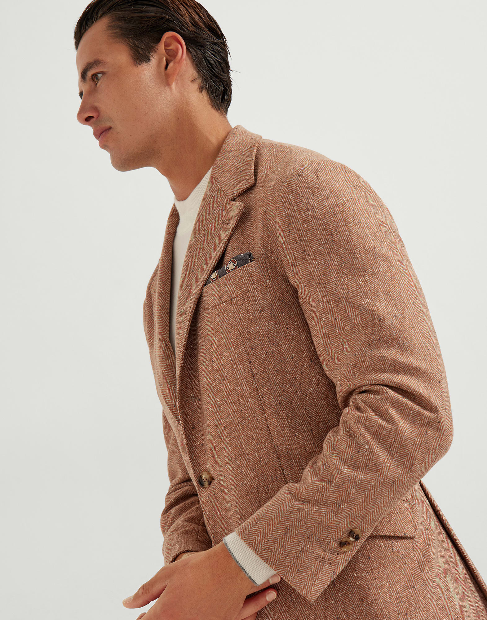 Suit - Detail view - View Full Screen