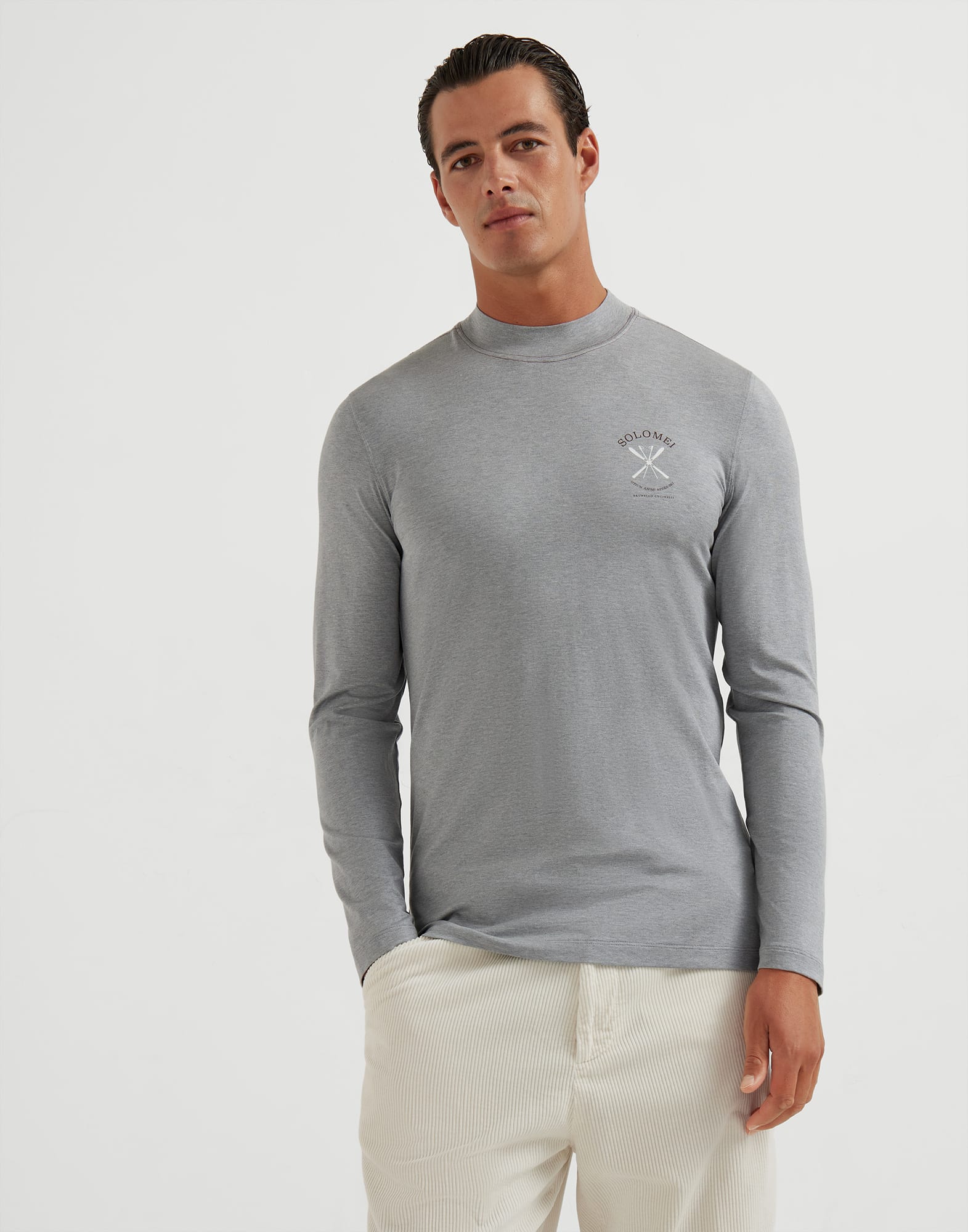 T-shirt con ricamo