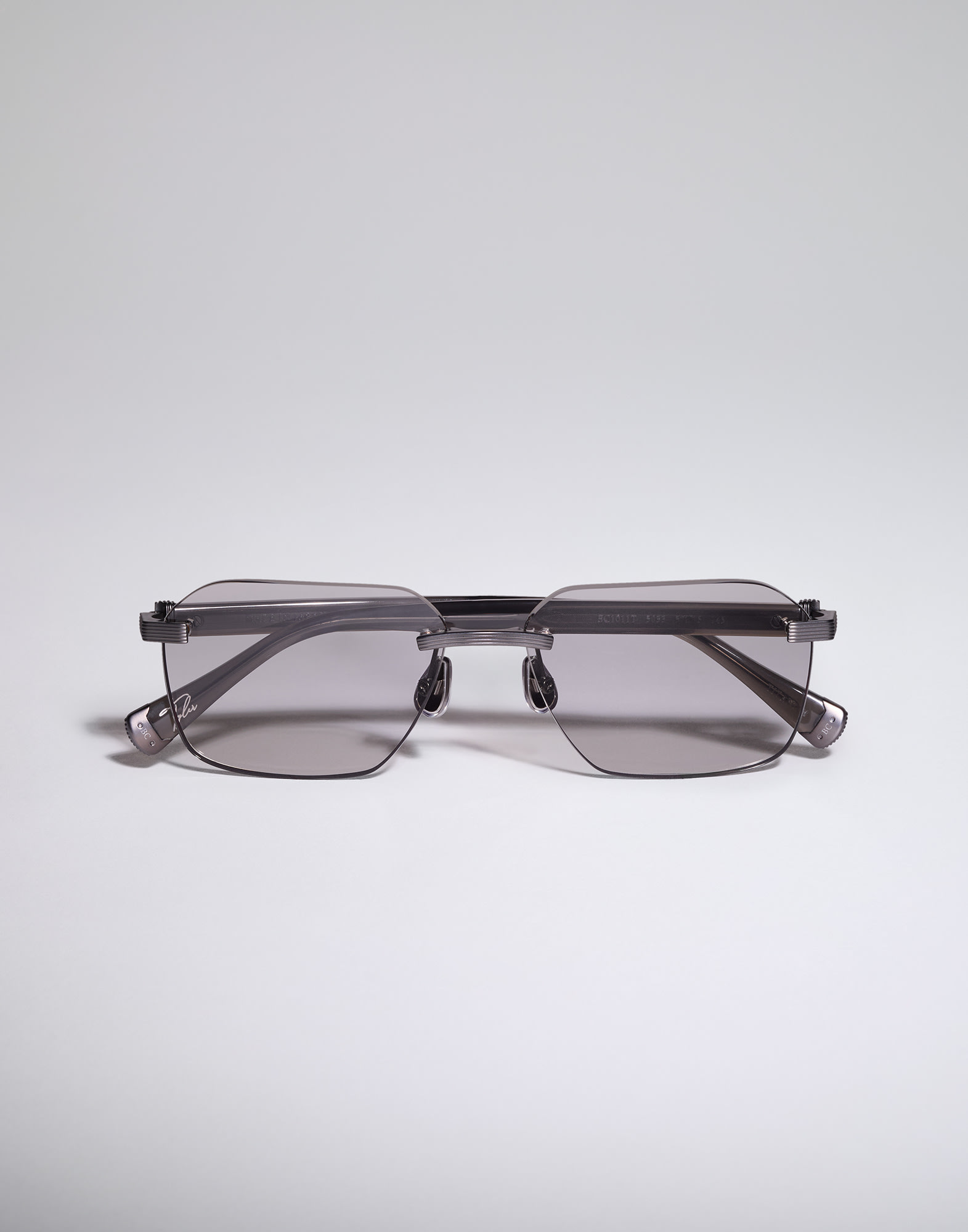 Titanium - Front view - View Full Screen