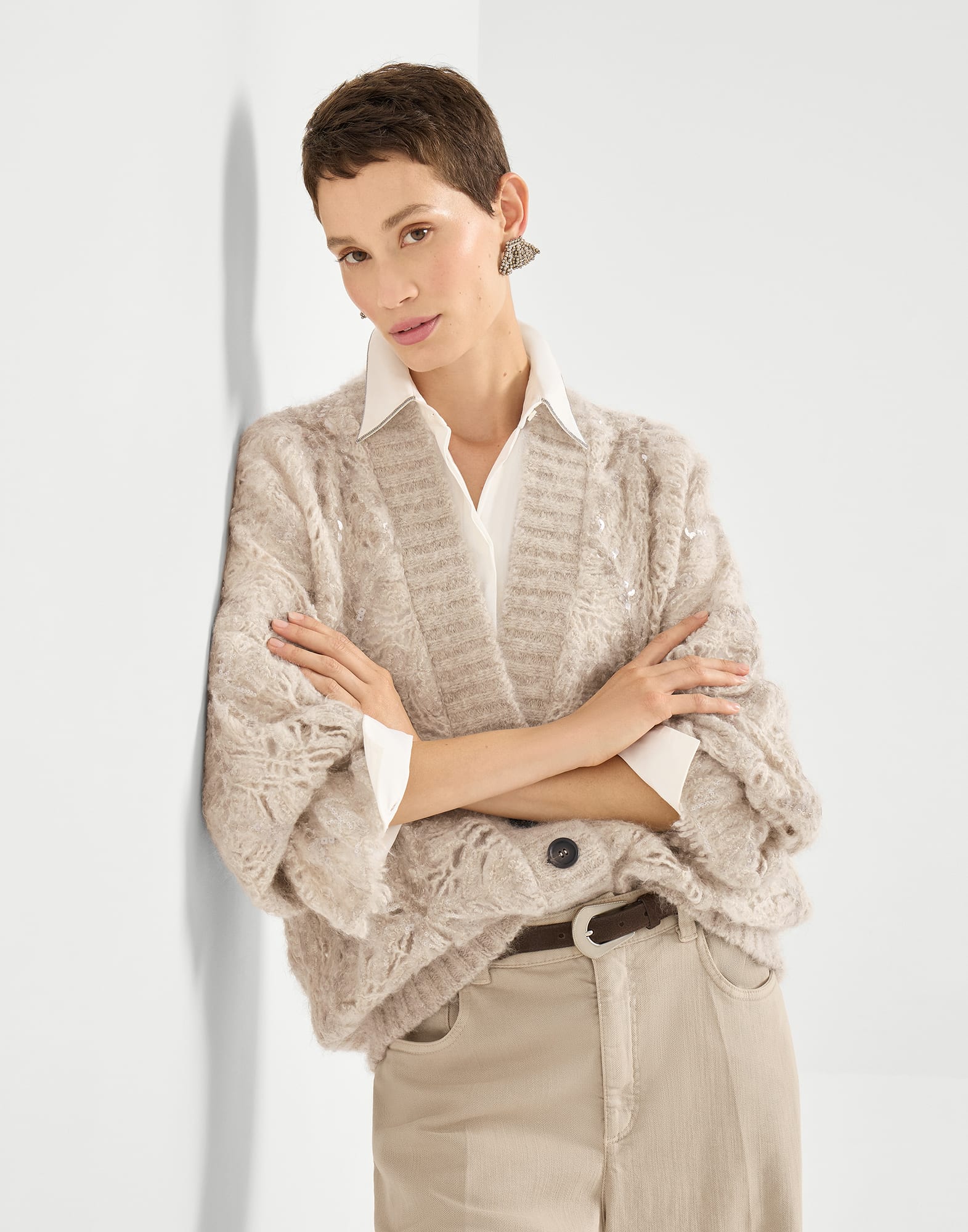 Cardigan con Bottoni - Vista editoriale - Visualizza a schermo intero