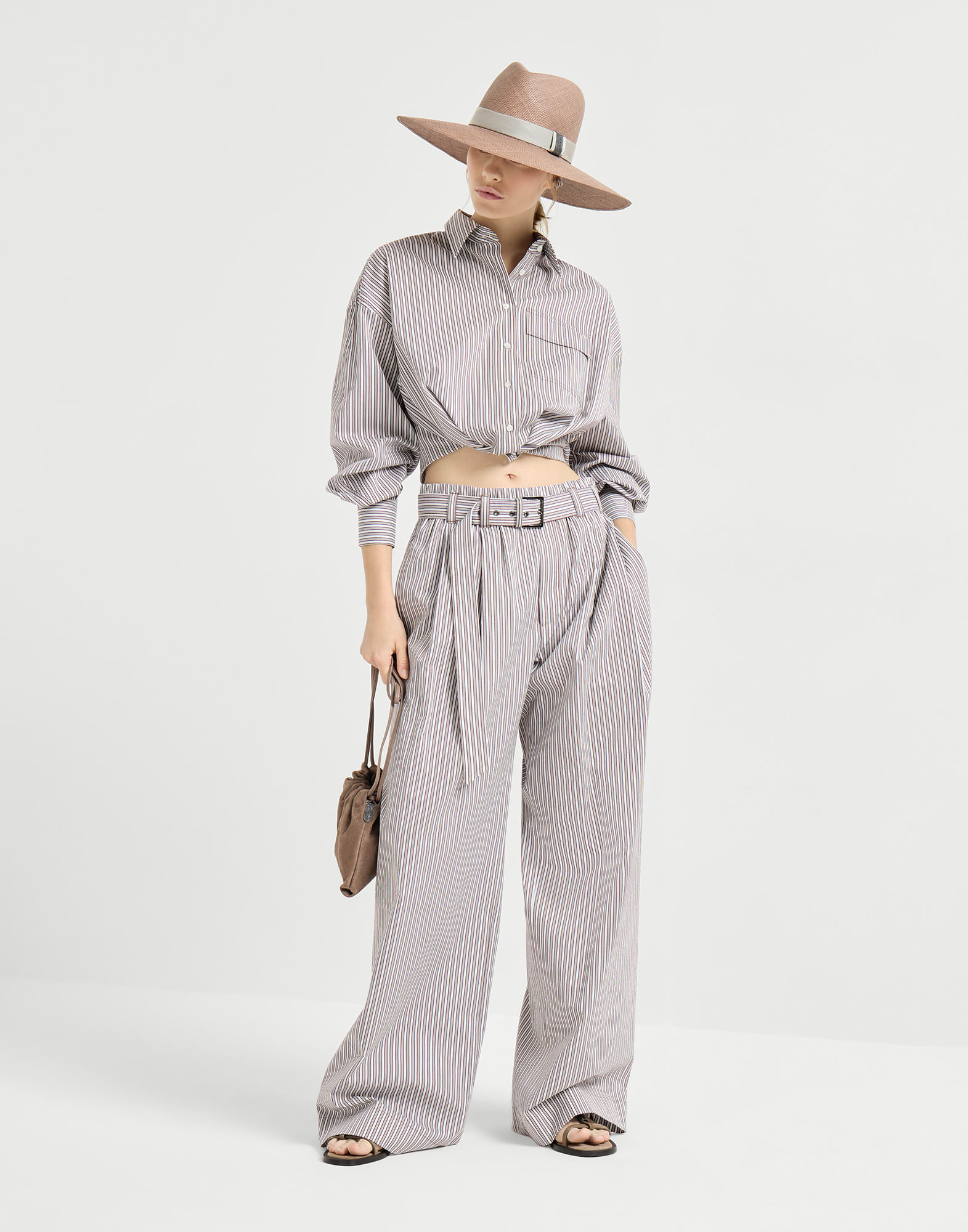 261WOUTFITCRUISE5 image number 0