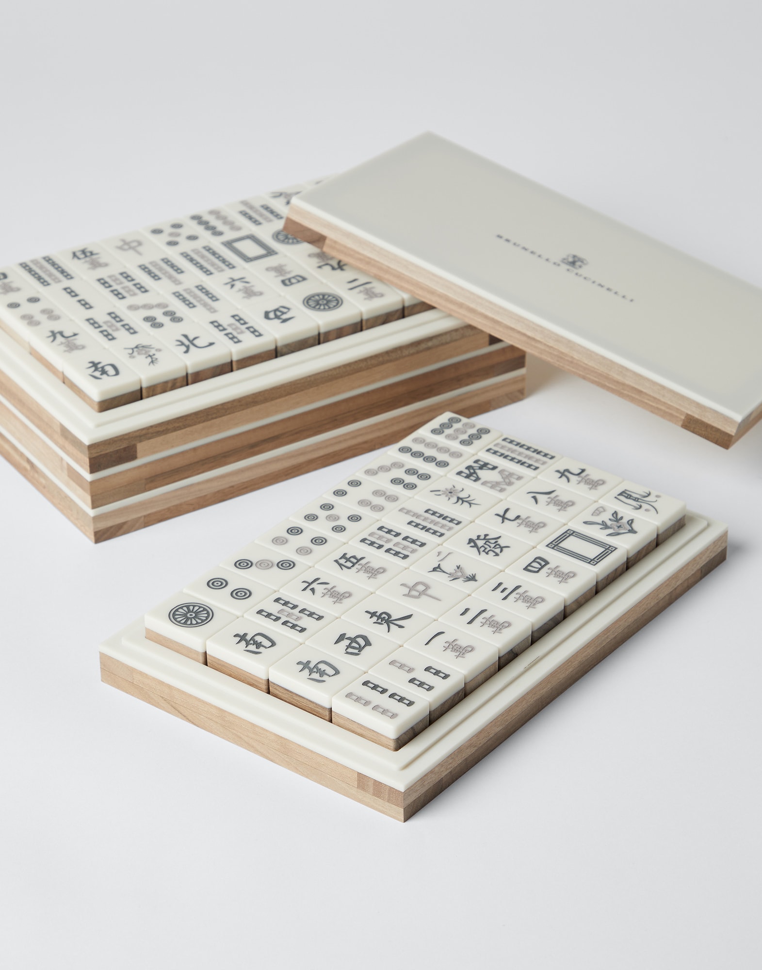 Set Mahjong Beige Lifestyle - Brunello Cucinelli