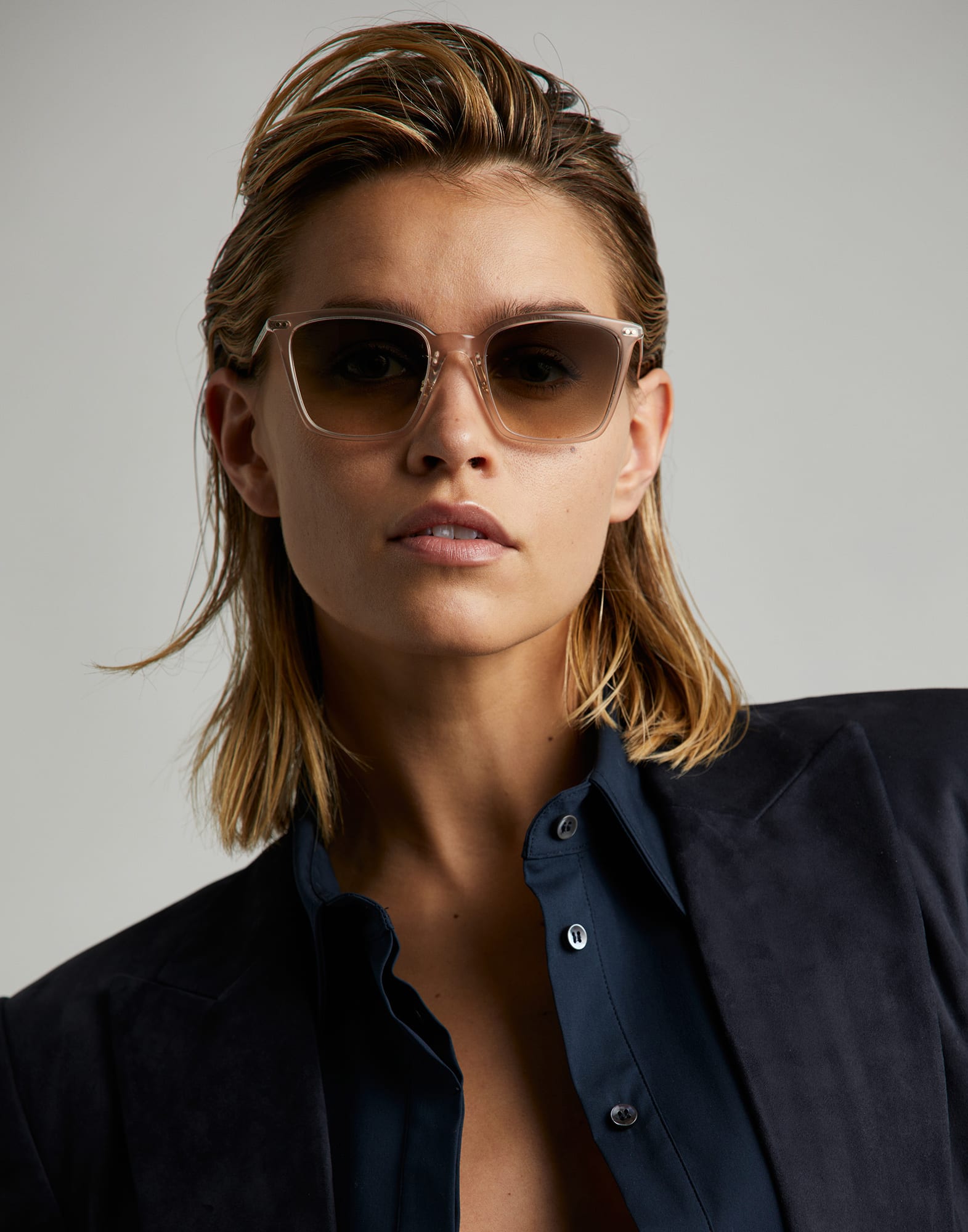 Luisella - Editorial view