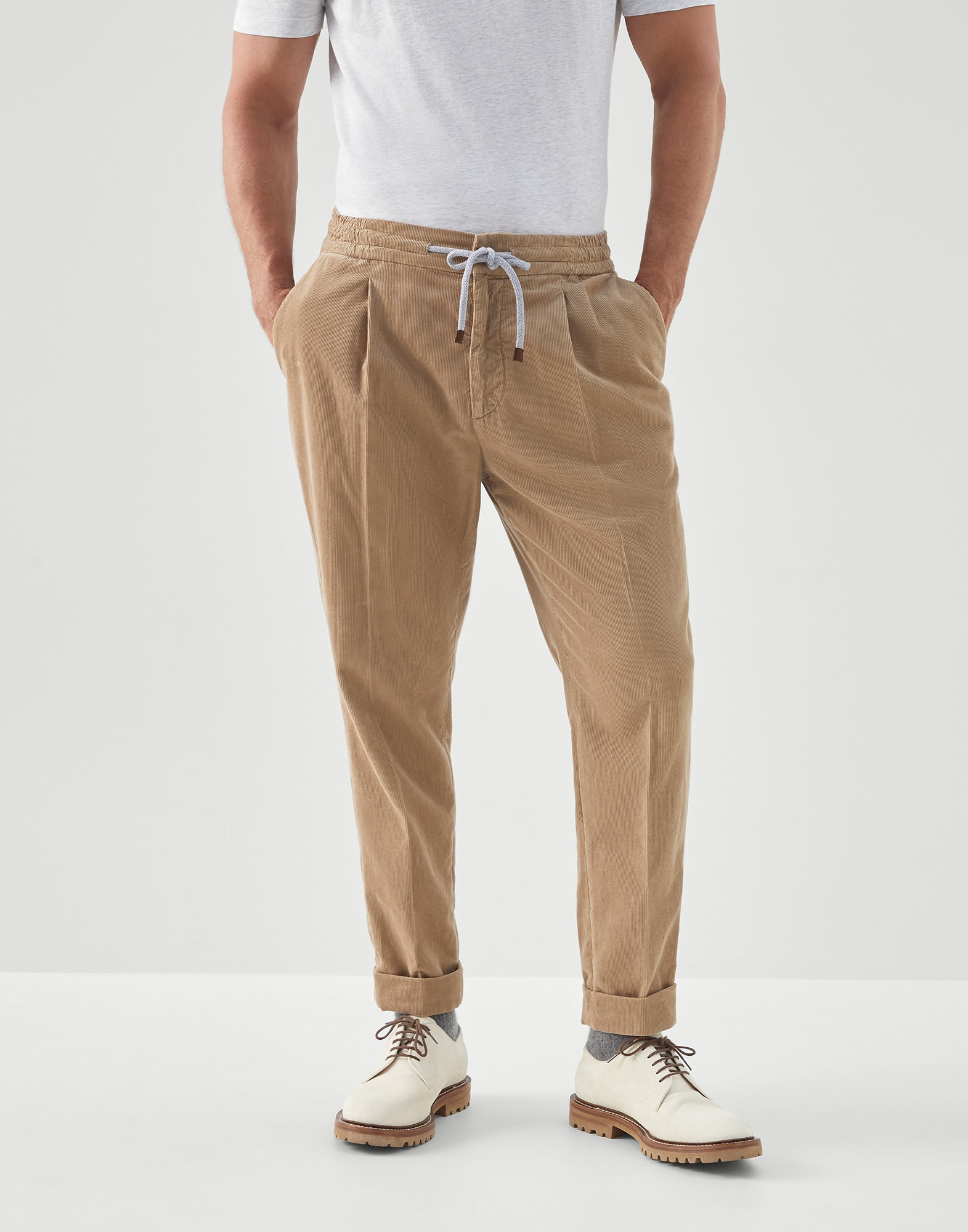 Leisure fit trousers with drawstring (232ME259E1740C00306) for Man |  Brunello Cucinelli