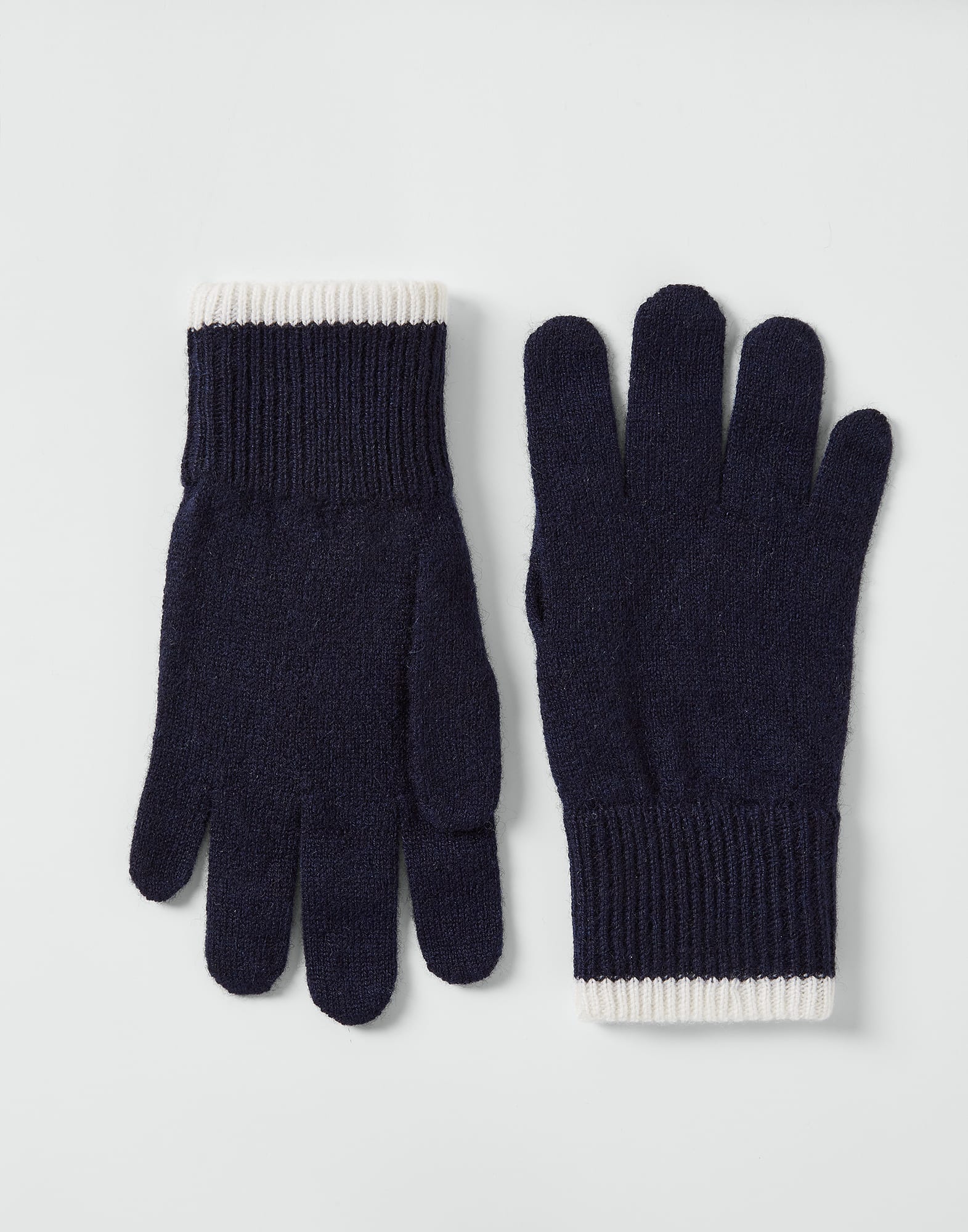 Knit gloves