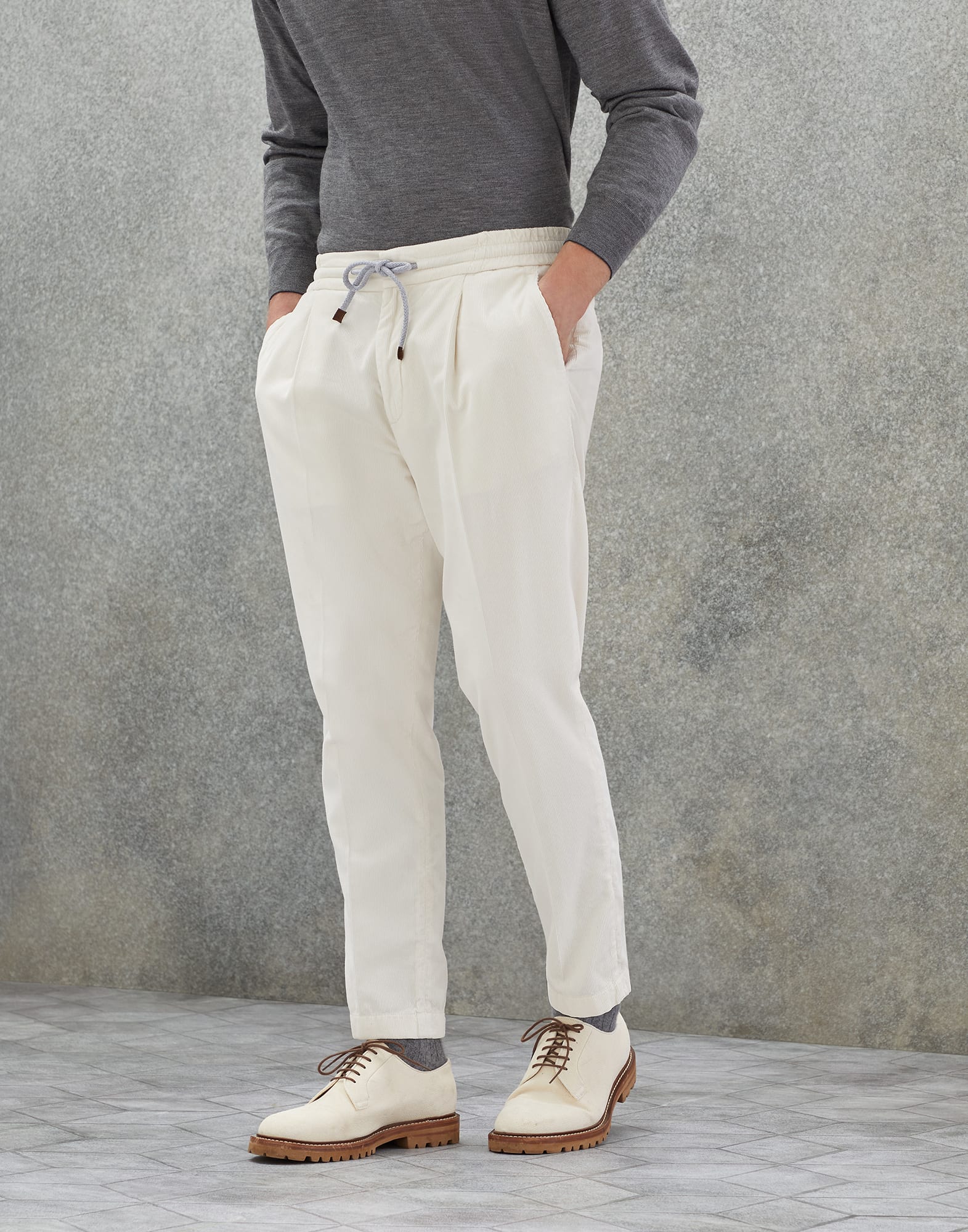 BRUNELLO CUCINELLI ブルネロ クチネリ OFF WHITE ショーツ メンズ 春