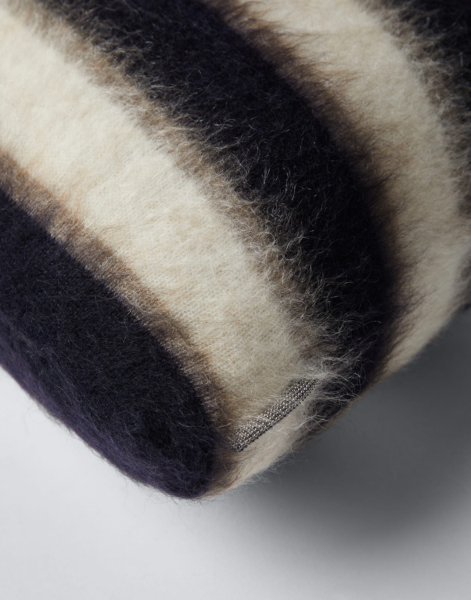 Knit Cushions - Detail view