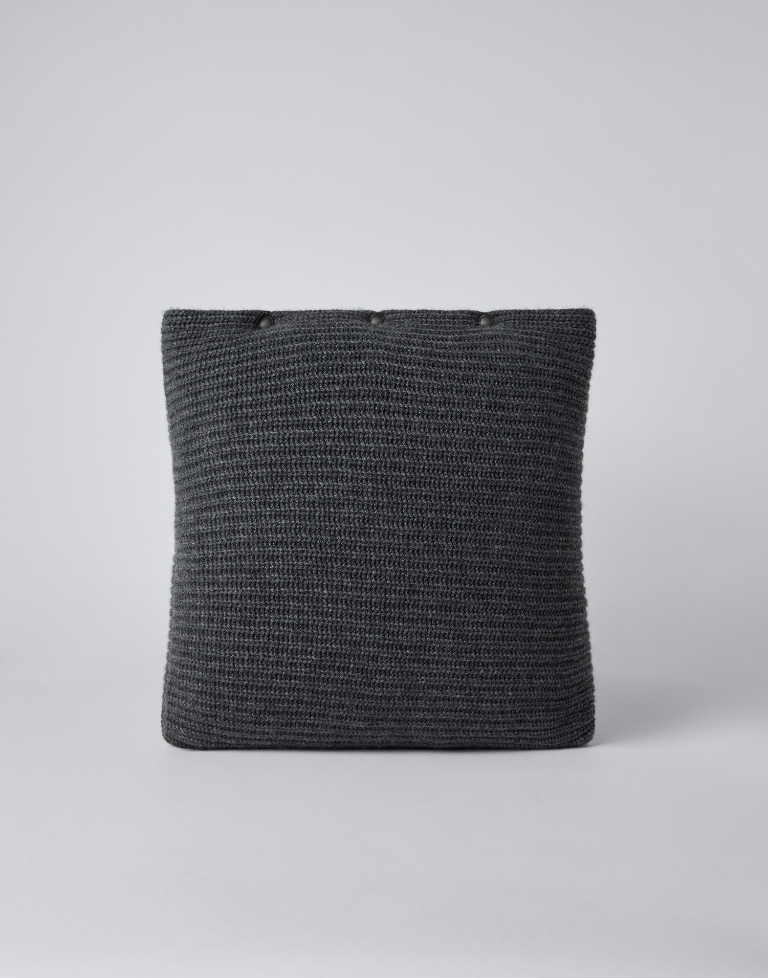 Cushion with cover Anthracite Lifestyle - Brunello Cucinelli
