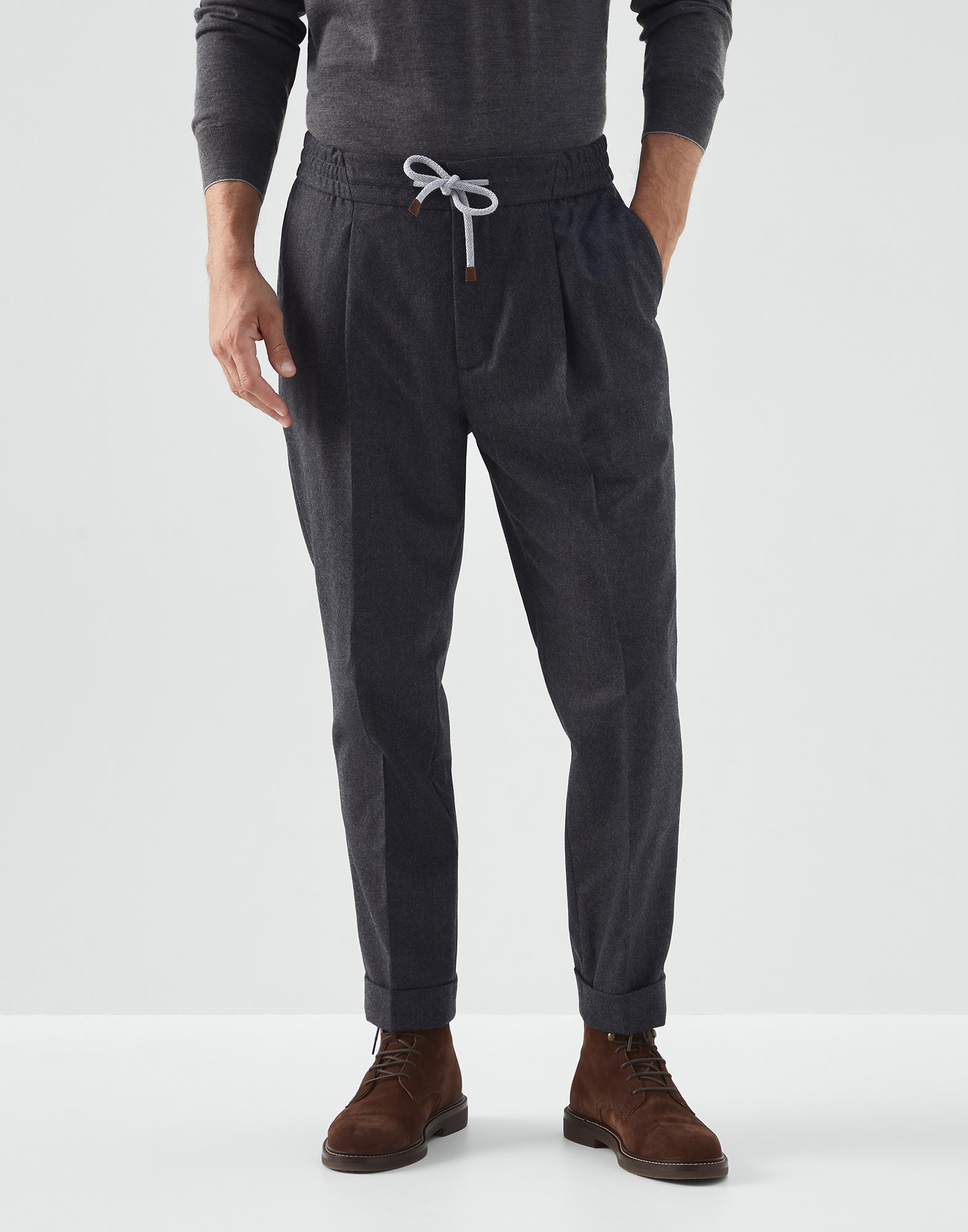 Leisure fit trousers with pleats Dark Grey Man - Brunello Cucinelli