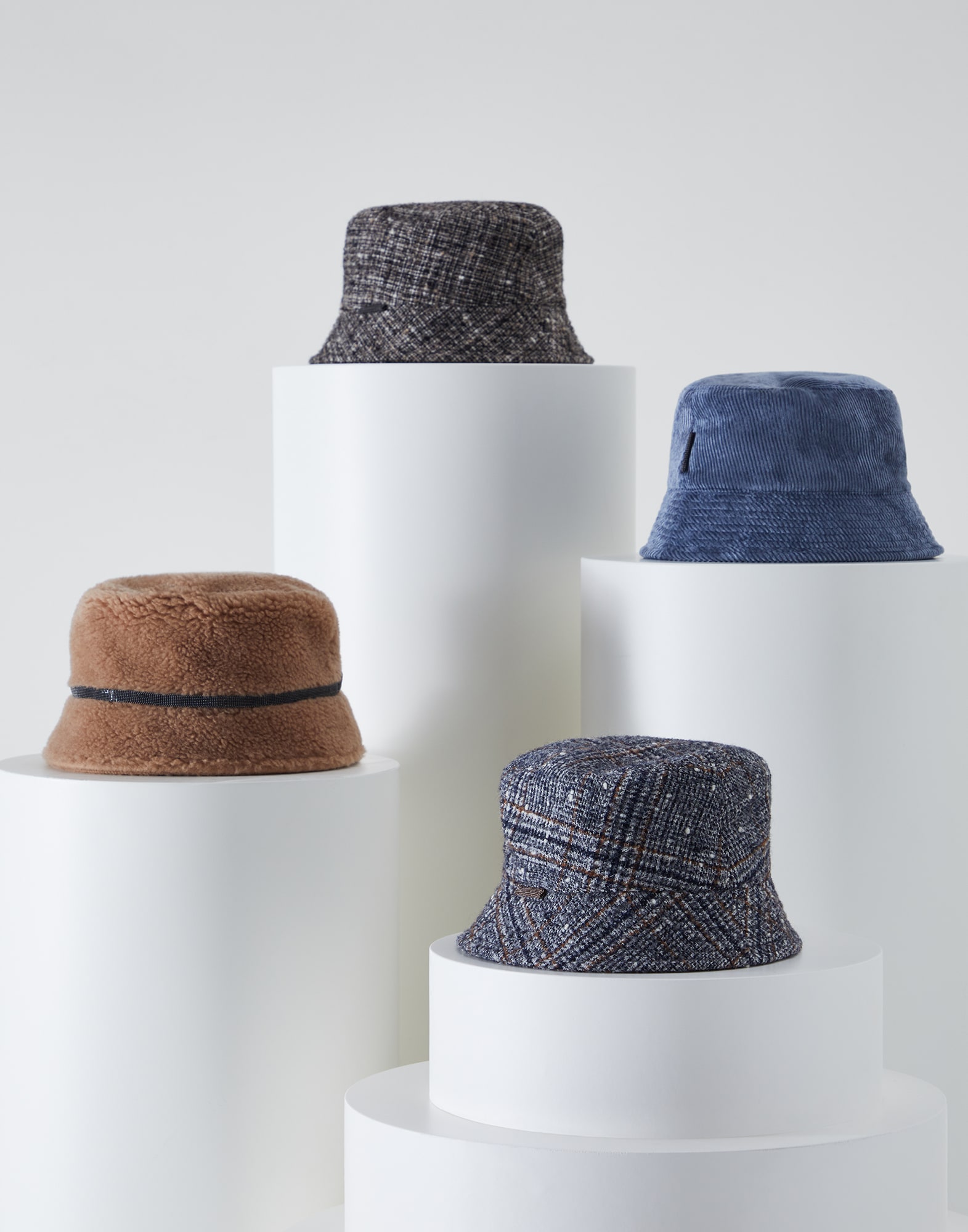 Discover Look 232WOUTFITHAT - Brunello Cucinelli