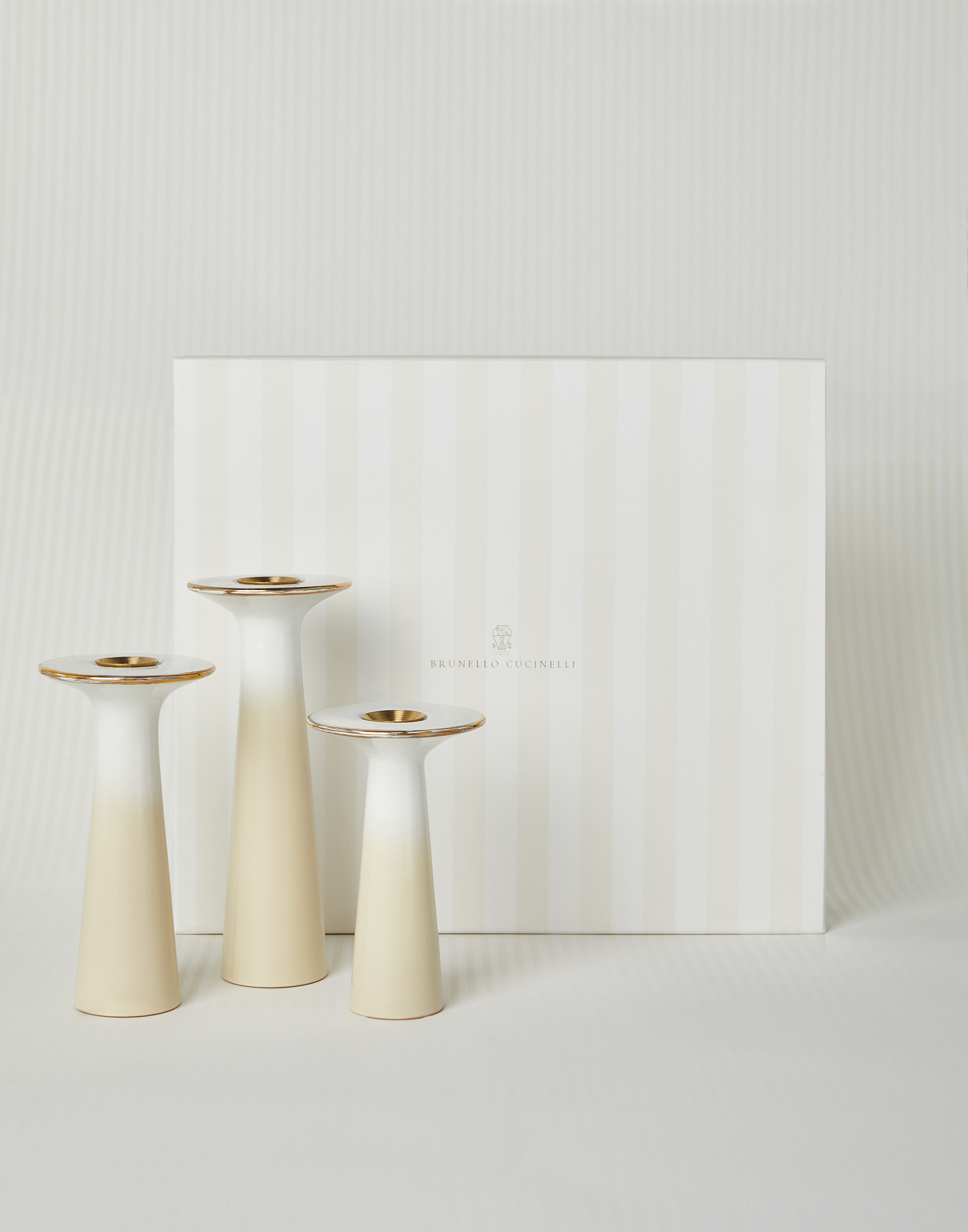„Winter in White“ Set mit 3 Kerzenhaltern Weiß Lifestyle - Brunello Cucinelli
