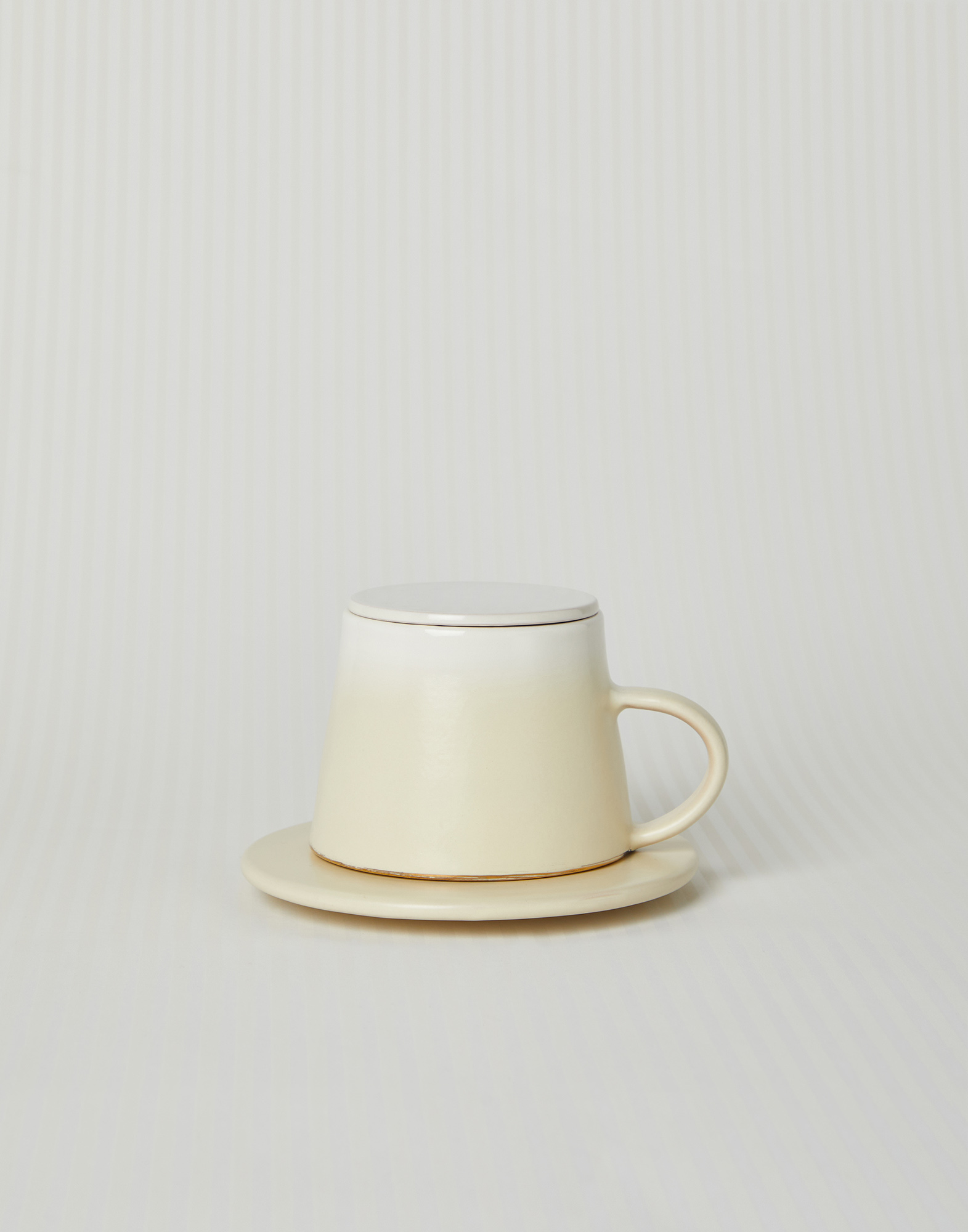 „Winter in White“ Henkelbecher aus Keramik