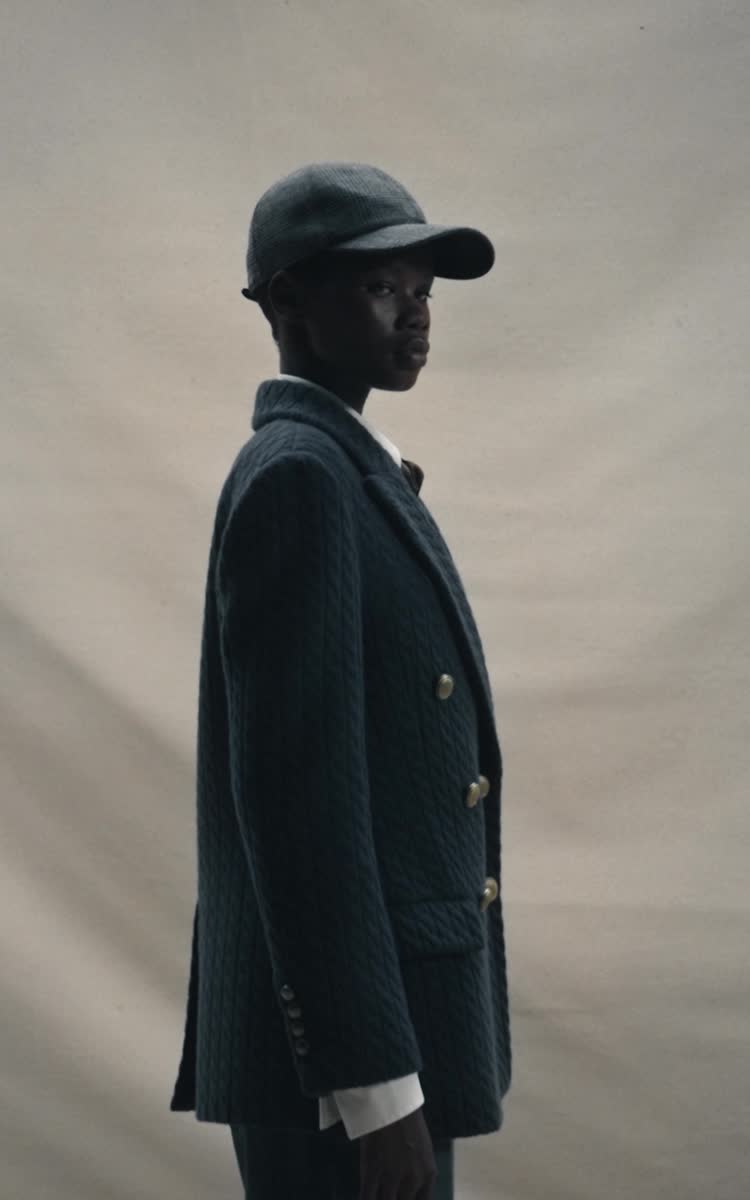 Brunello Cucinelli：レディース、メンズ、キッズアイテム公式